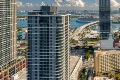 501 First Residences, Miami, foto 9
