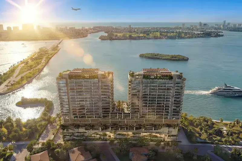 Continuum 12000, North Miami, photo 1