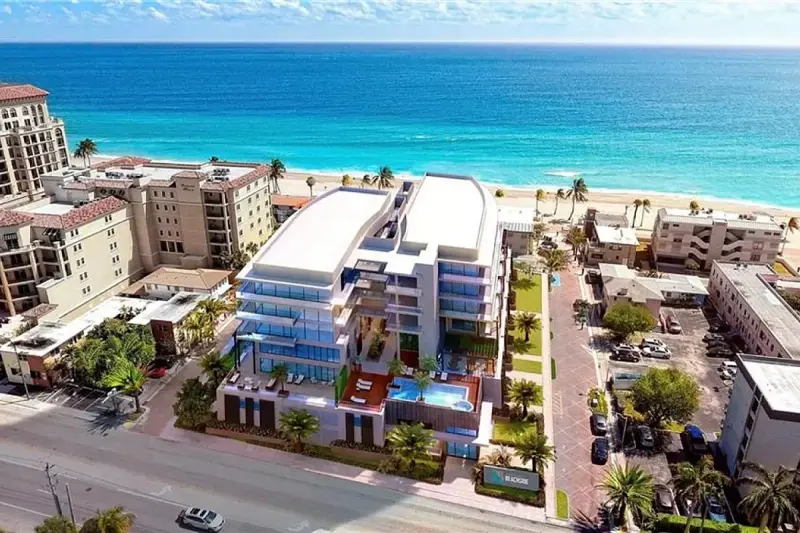 Eturna Beachside, Hollywood, photo 1
