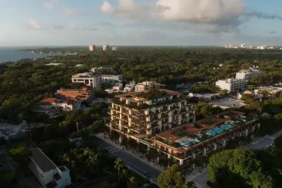 Ziggurat, Miami, photo 5