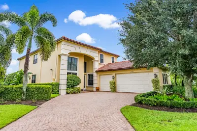 6786 Fox Hollow Dr, West Palm Beach: photo 1 of 76