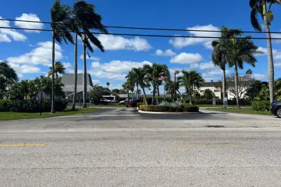 2682 S Garden Dr #103, Lake Worth: photo 1 of 37