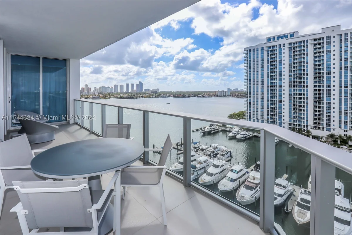 17301 Biscayne Blvd #1201, North Miami Beach: photo 1 of 29