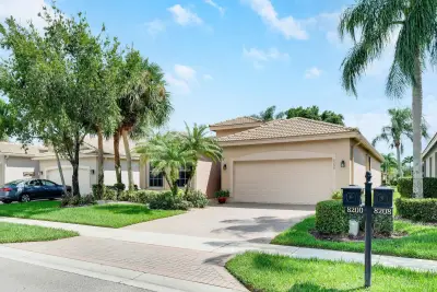8200 Playa Del Sur Blvd, Lake Worth: photo 1 of 69