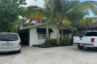 715 W Las Olas Blvd, Fort Lauderdale: photo 1 of 14