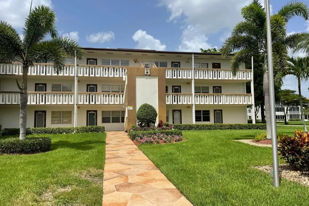 318 Mansfield H, Boca Raton: photo 1 of 10
