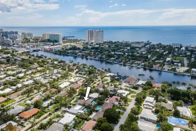 2750 SE 4th St, Pompano Beach: photo 1 of 63