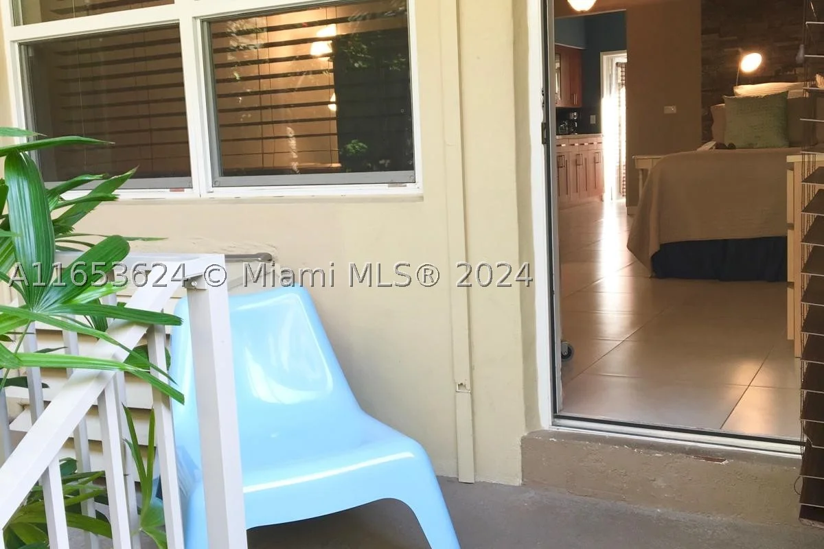 1228 Pennsylvania Ave #2, Miami Beach: photo 1 of 9