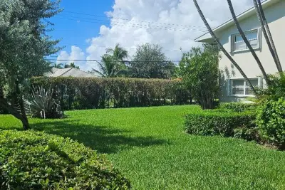 880 W Horizons #111, Boynton Beach: photo 1 of 18