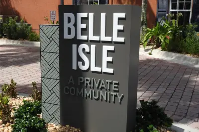 2299 NE 9th Ave, Wilton Manors: photo 1 of 30