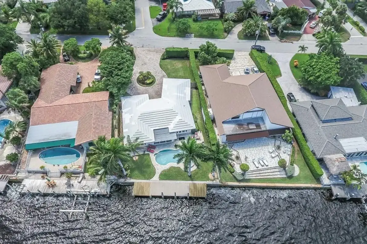 412 SE 28th Ave, Pompano Beach: photo 1 of 33