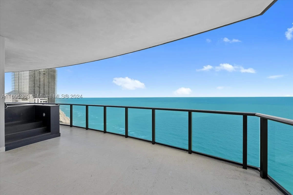 18555 Collins Ave #3405, Sunny Isles Beach: photo 1 of 24