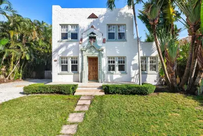 3504 S Olive Ave, West Palm Beach: photo 1 of 28