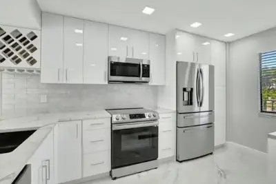 7076 Huntington Ln #407, Delray Beach: photo 1 of 26