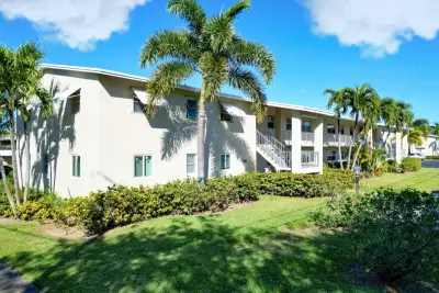 301 Circle Dr S #103, Boynton Beach: photo 1 of 35