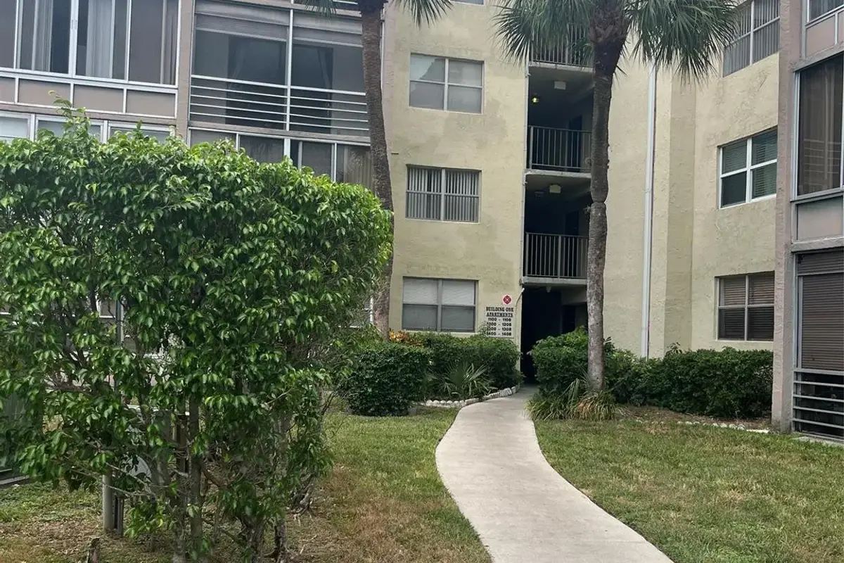 1800 SW 81 Ave N 81 Ave Lauderdale Ave #1418, North Lauderdale: photo 1 of 21