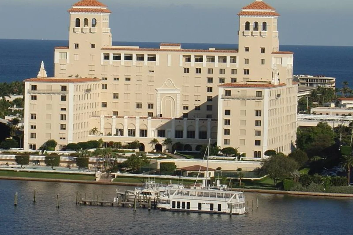 150 Bradley Pl #101, Palm Beach: photo 1 of 38