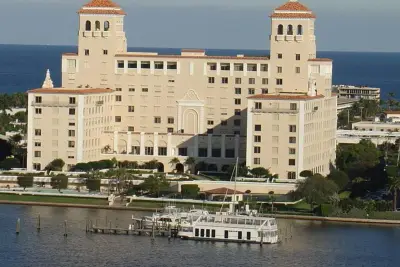 150 Bradley Pl #101, Palm Beach: photo 1 of 38