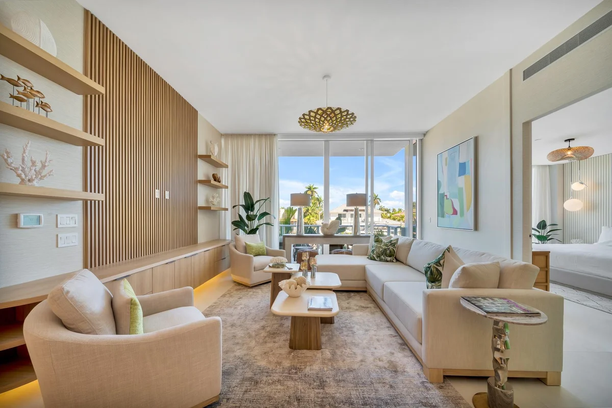 2311 SE 17th St #202, Fort Lauderdale: photo 1 of 36