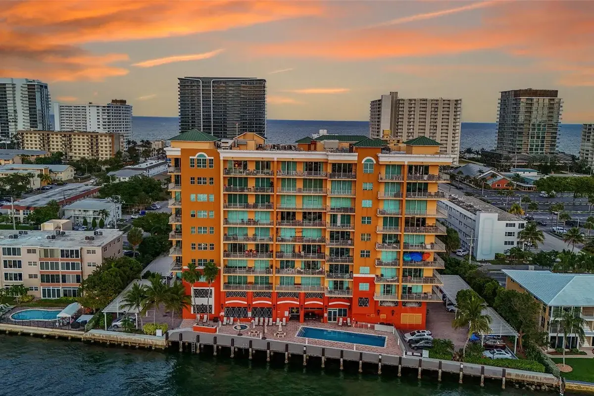 821 N Riverside Dr #Ph2, Pompano Beach: photo 1 of 100