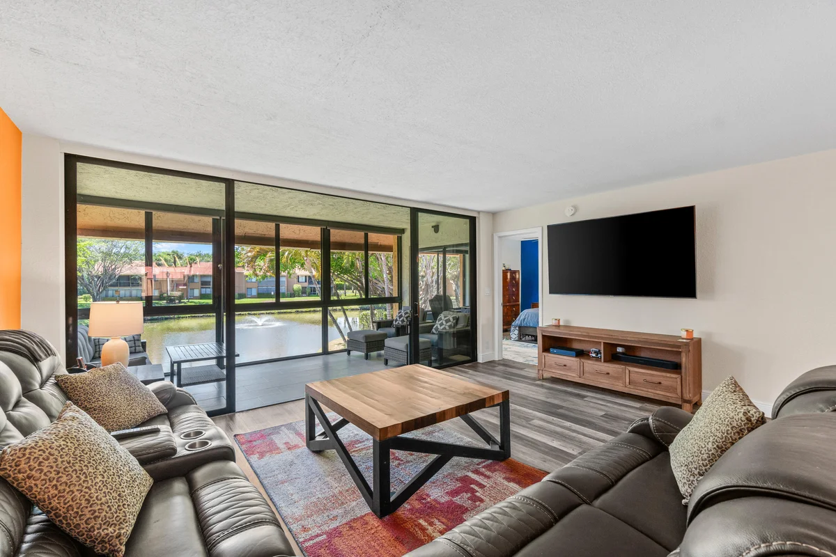 11255 Green Lake Dr #203, Boynton Beach: photo 1 of 36
