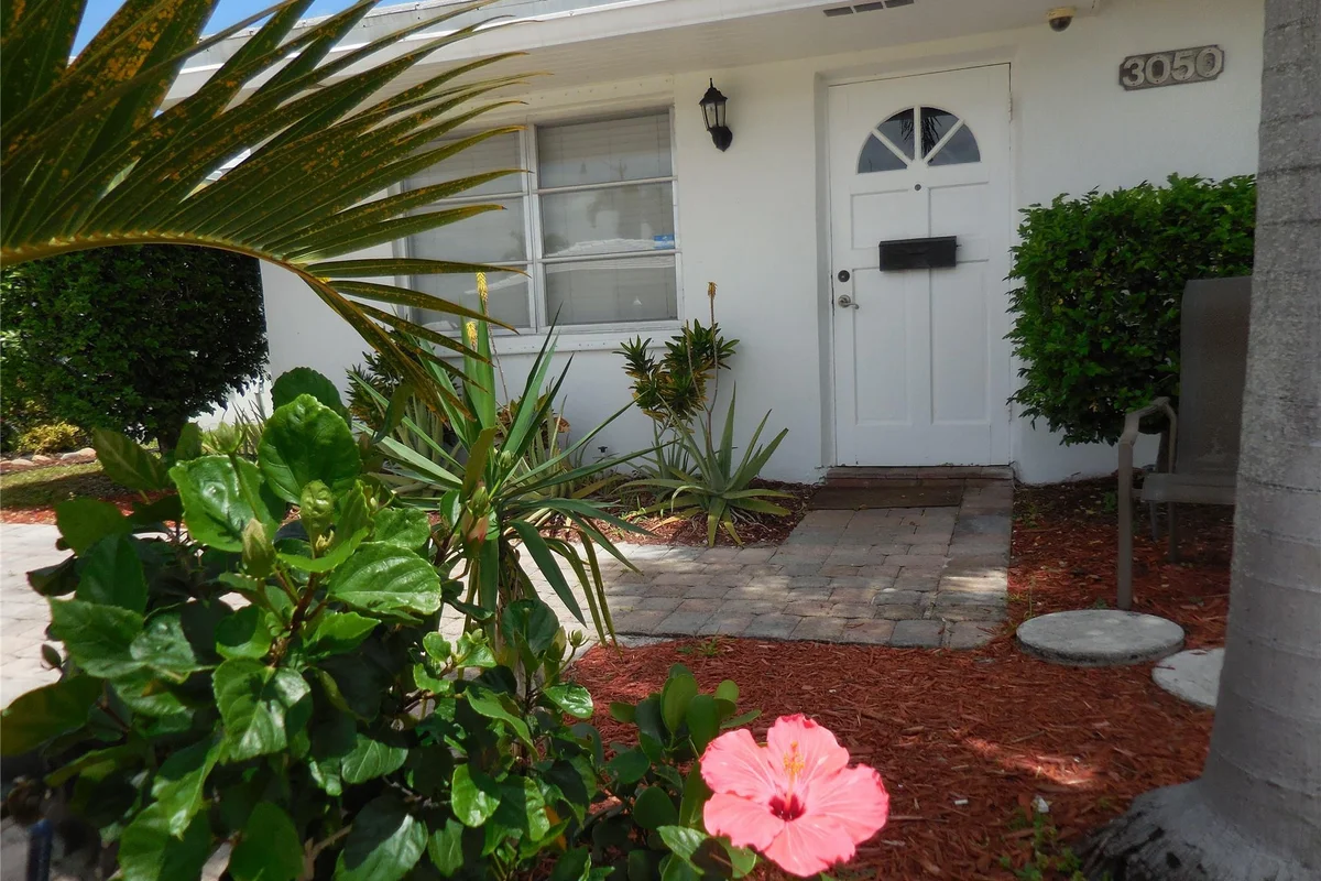 3050 NW 1st Ave, Pompano Beach: photo 1 of 23