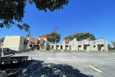 8921 Palm Tree Ln, Pembroke Pines: photo 1 of 8