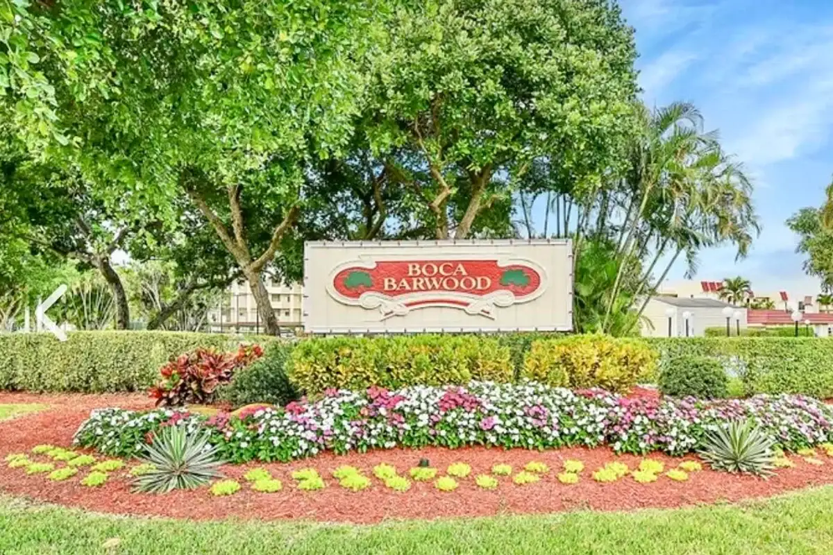 23249 Barwood Ln #402, Boca Raton: photo 1 of 27