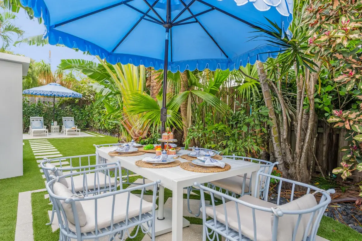 7 Fayette Dr, Ocean Ridge: photo 1 of 101