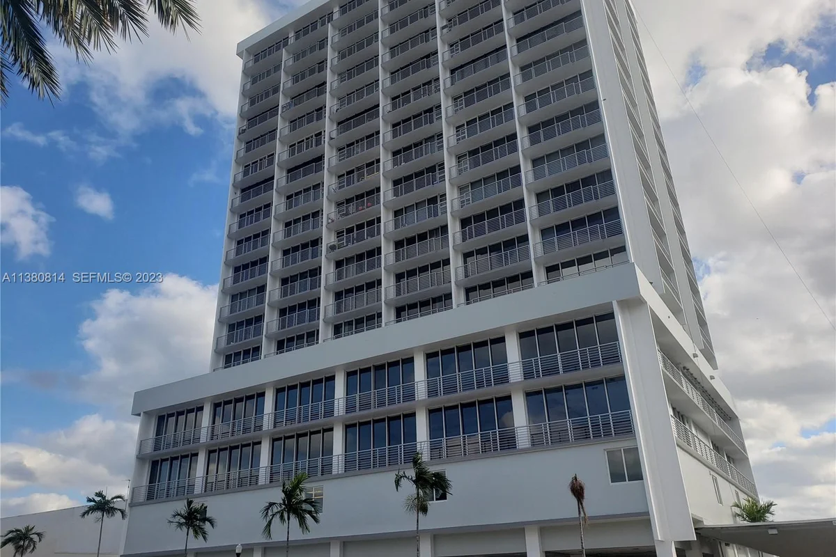 1720 Harrison St #12D, Hollywood: photo 1 of 18