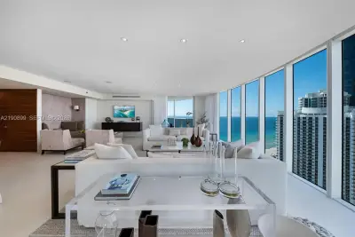 18911 Collins Ave #2705, Sunny Isles Beach: photo 1 of 32