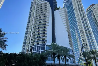 18001 Collins Ave #2912, Sunny Isles Beach: photo 1 of 15