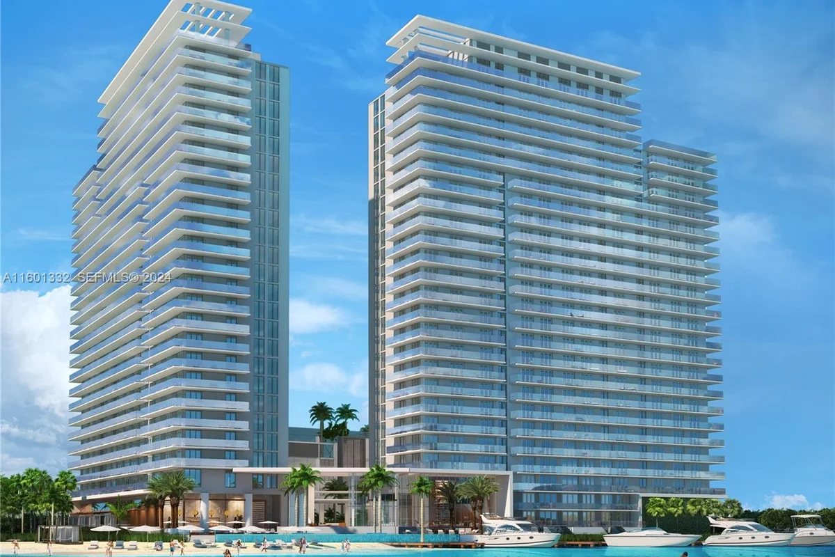 16385 Biscayne Blvd #2421, North Miami Beach: photo 1 of 40