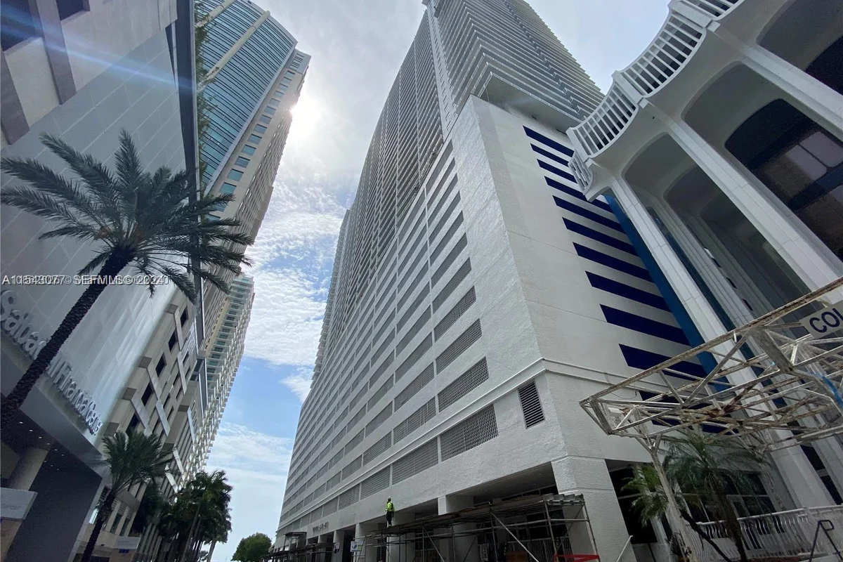 1200 Brickell Bay Dr #3119, Miami: photo 1 of 15