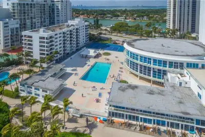 5445 Collins Ave #1135, Miami Beach: photo 1 of 8