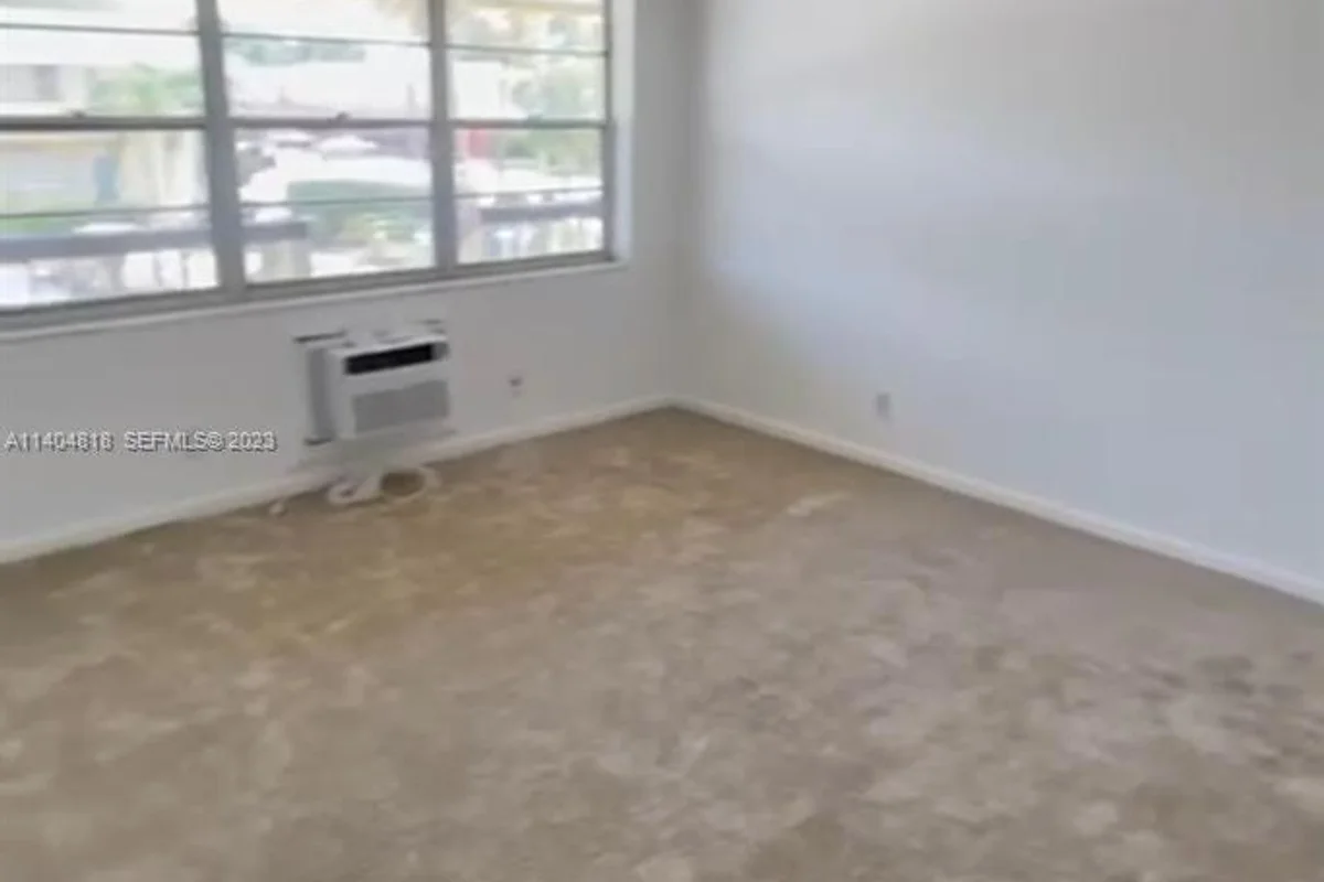 78 Kingswood D, West Palm Beach: photo 1 of 9