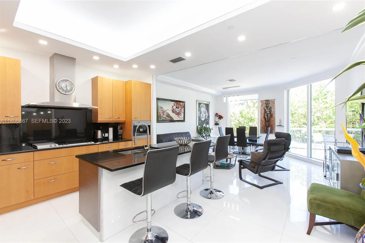 6000 Island Blvd #104, Aventura: photo 1 of 26