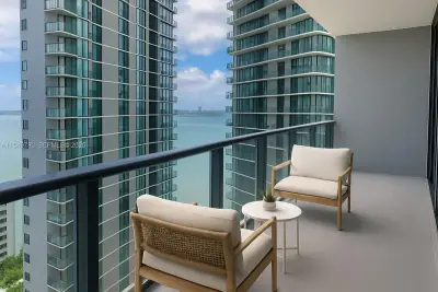 501 NE 31st St #3004, Miami: photo 1 of 38