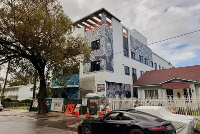 355 NW 31st St #107, Miami: photo 1 of 11