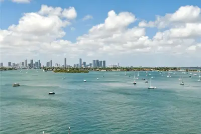 1000 West Ave #821, Miami Beach: photo 1 of 11