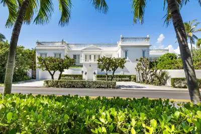 1048 S Ocean Blvd, Palm Beach: photo 1 of 19