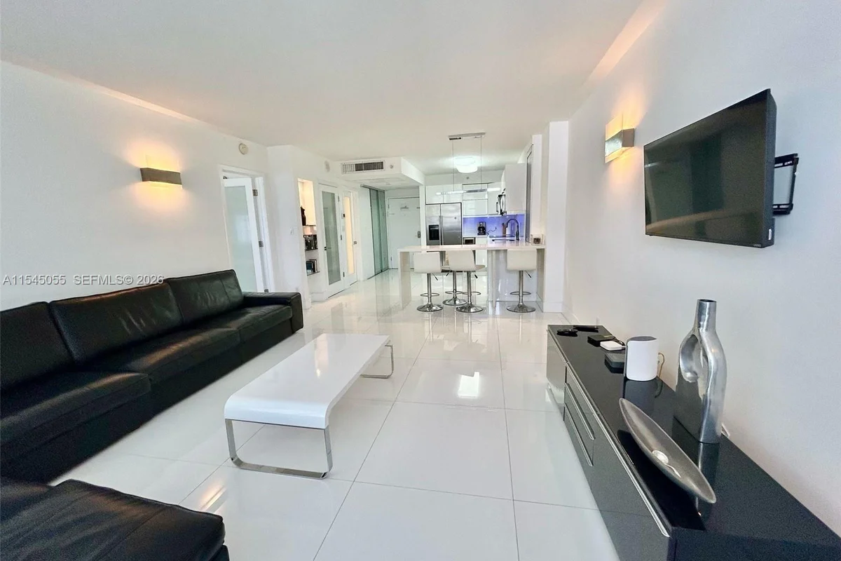 Condo in Miami Beach: photo 1 of 37