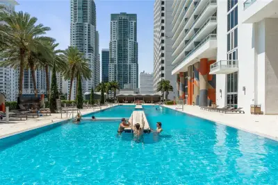 50 Biscayne Blvd #605, Miami: photo 1 of 28