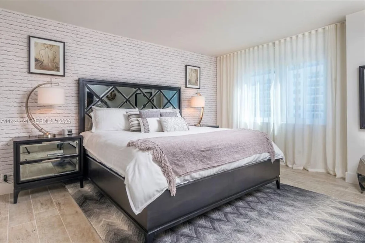102 24th St #1108, Miami Beach: photo 1 of 22