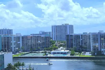 3505 S Ocean Dr #1105, Hollywood: photo 1 of 32