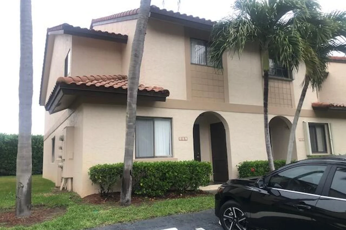 22065 Las Brisas Cir #401, Boca Raton: photo 1 of 21