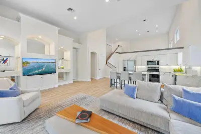 8405 Legend Club Dr, West Palm Beach: photo 1 of 50
