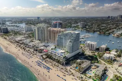 1 N Fort Lauderdale Beach Blvd #1605, Fort Lauderdale: photo 1 of 11