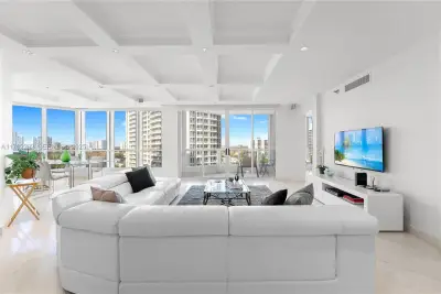 21150 Point Pl #1102, Aventura: photo 1 of 44