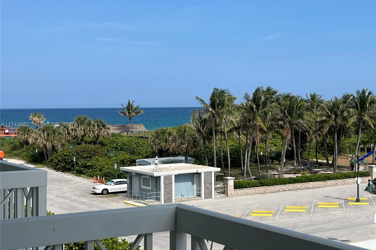 125 Ocean Ave #402, Palm Beach Shores: photo 1 of 34